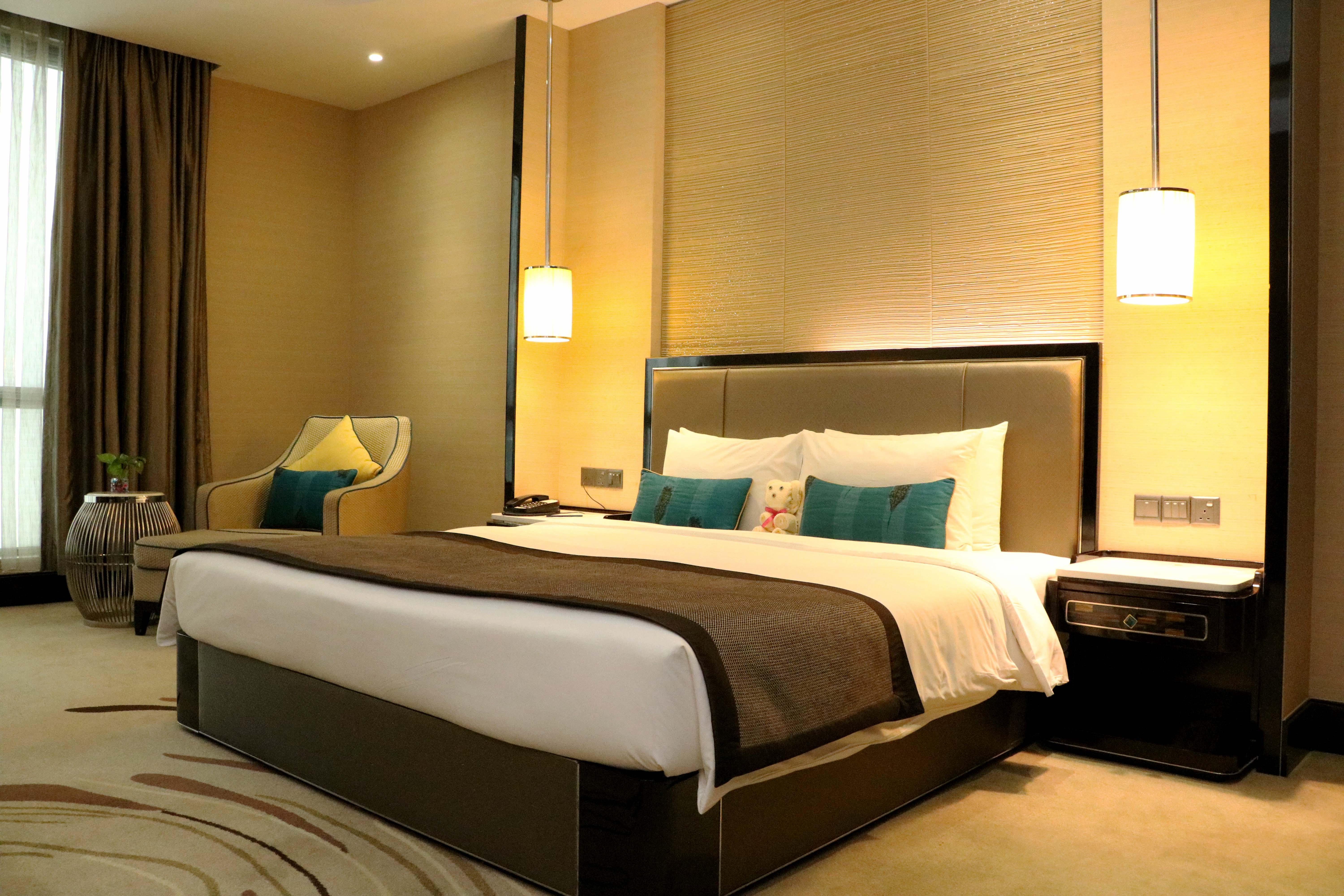 Pacific Regency Hotel Suites Kuala Lumpur Exterior foto A bedroom in a hotel
