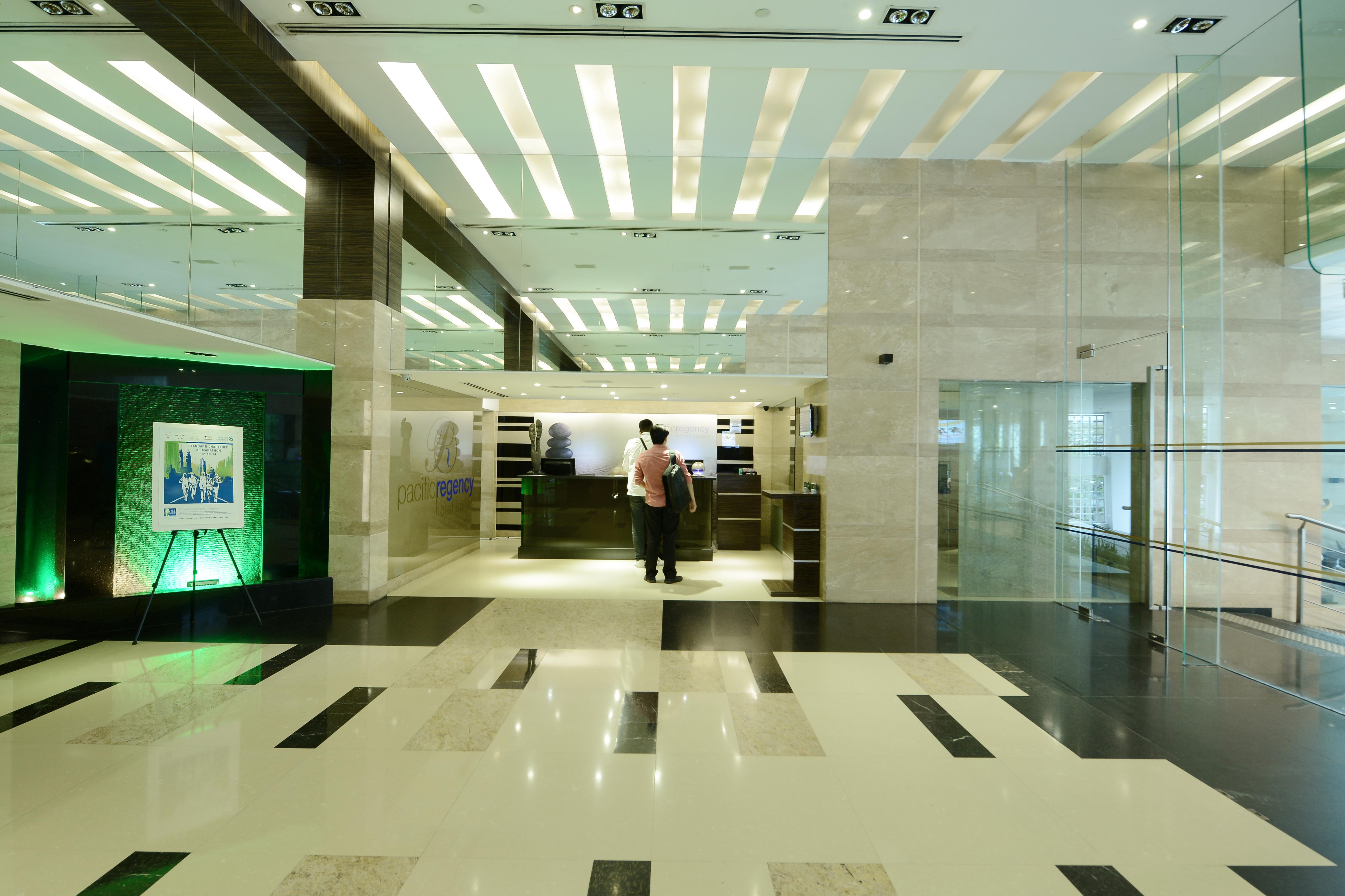 Pacific Regency Hotel Suites Kuala Lumpur Exterior foto Lobby