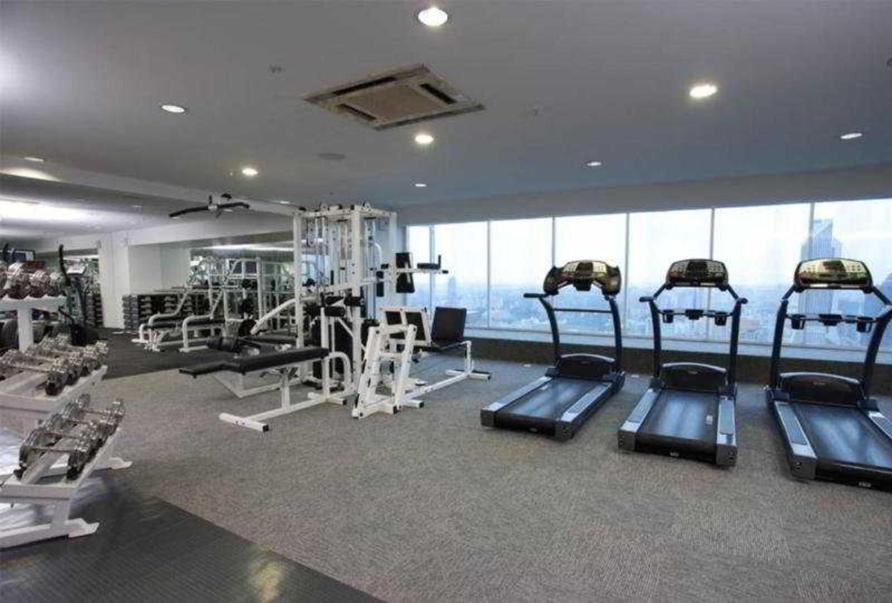 Pacific Regency Hotel Suites Kuala Lumpur Exterior foto The gym at the 10th floor