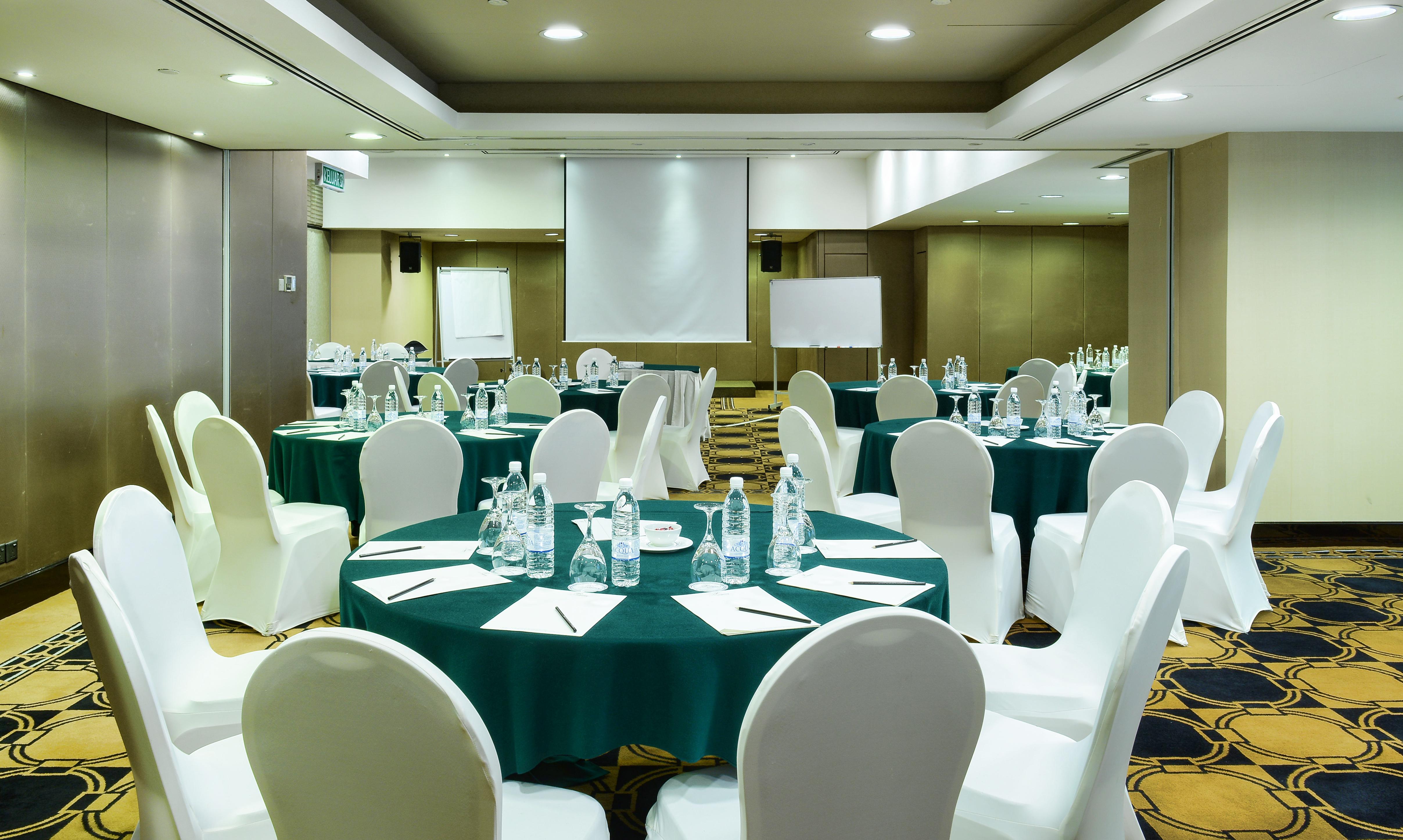 Pacific Regency Hotel Suites Kuala Lumpur Exterior foto Meeting room