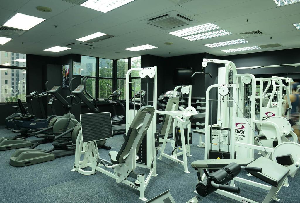 Pacific Regency Hotel Suites Kuala Lumpur Exterior foto A typical gym